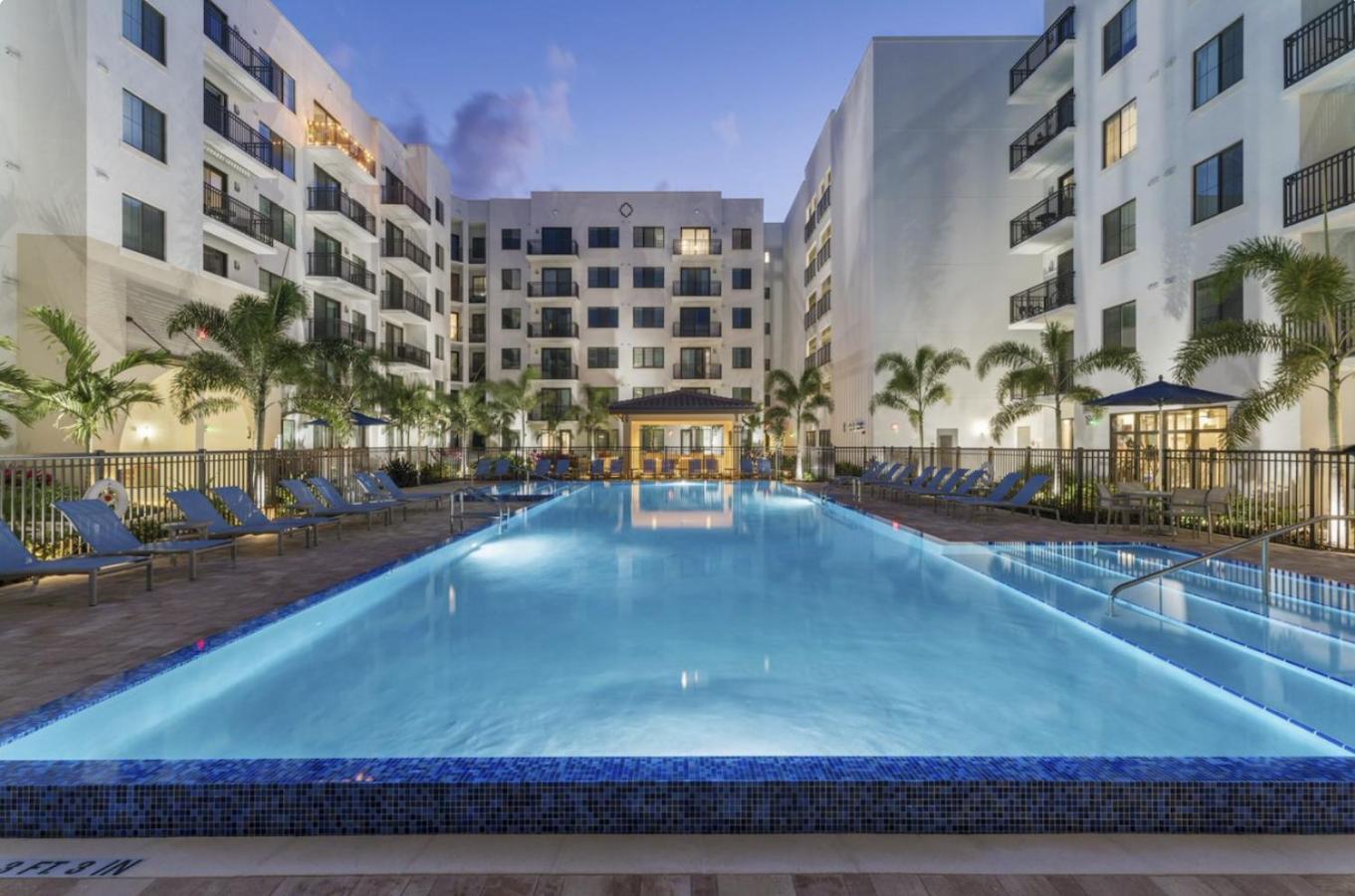 Cozy Retreat 2 Bedroom Hideaway Moments From The Sand Boynton Beach Exteriér fotografie