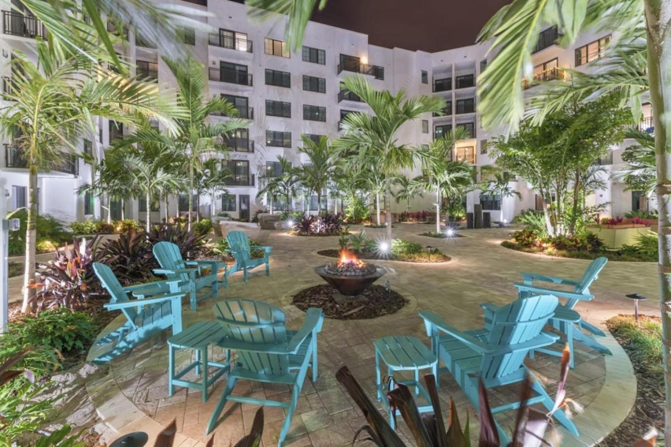 Cozy Retreat 2 Bedroom Hideaway Moments From The Sand Boynton Beach Exteriér fotografie